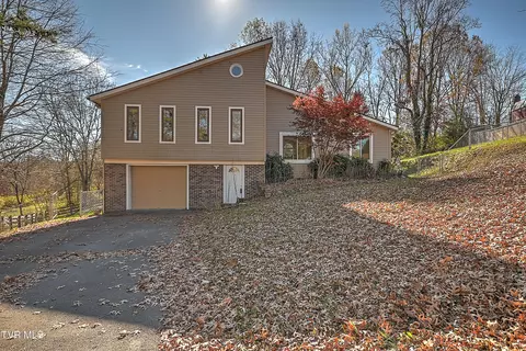 401 Crestfield Drive Bristol Tn 37620, Bristol, TN 37620