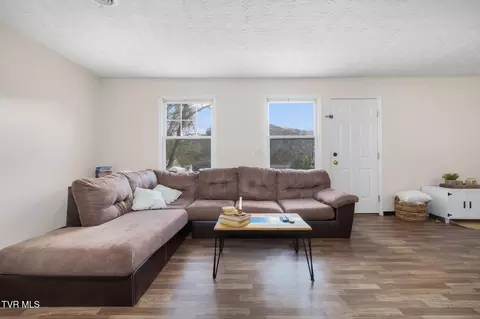 Living - 807 Jared Drive 7 Johnson City Tn 37604, Johnson City, TN 37604 photo 1 of 3