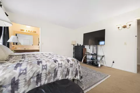 Bedroom - 807 Jared Drive 7 Johnson City Tn 37604, Johnson City, TN 37604 photo 2 of 7