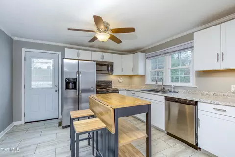 Kitchen - 524 Terry Drive Bristol Va 24201, Bristol, VA 24201 photo 1 of 2