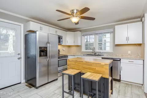 Kitchen - 524 Terry Drive Bristol Va 24201, Bristol, VA 24201 photo 2 of 2