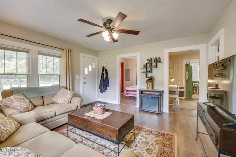 Living - 1265 Rittertown Road Hampton Tn 37658, Hampton, TN 37658 photo 2 of 2