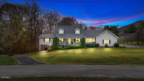 128 Woodcrest Lane Johnson City Tn 37601, Johnson City, TN 37601