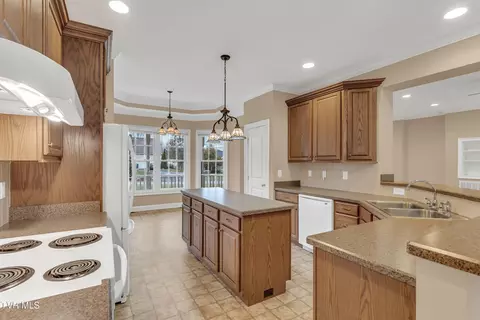 1020 Quail Run Erwin Tn 37650, Erwin, TN 37650 photo 13