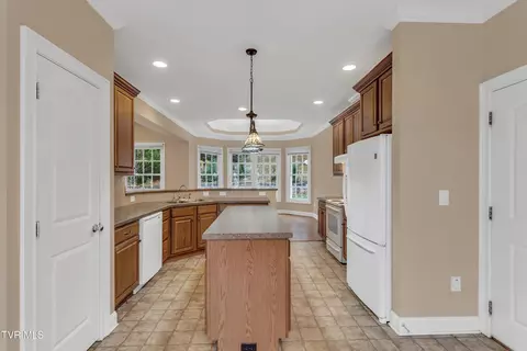 1020 Quail Run Erwin Tn 37650, Erwin, TN 37650 photo 14