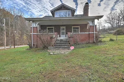 150 River Bluff Road Fort Blackmore Va 24250, Fort Blackmore, VA 24250
