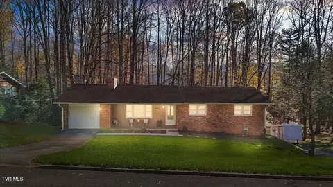 1610 Woodridge Drive Johnson City Tn 37604, Johnson City, TN 37604