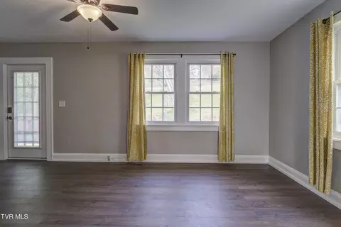 515 Laurel Avenue Johnson City Tn 37604, Johnson City, TN 37604 photo 8