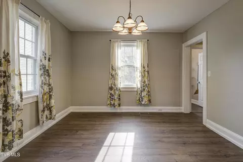 515 Laurel Avenue Johnson City Tn 37604, Johnson City, TN 37604 photo 9