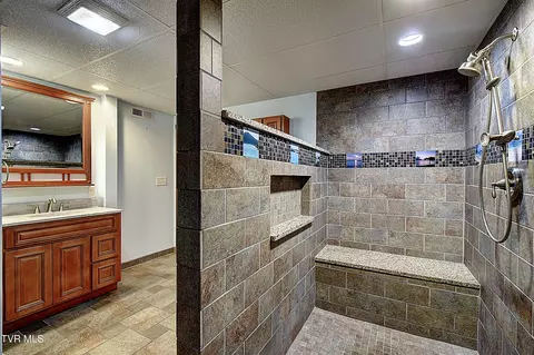 312 Lambeth Drive Johnson City Tn 37601, Johnson City, TN 37601 photo 49