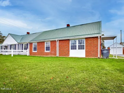 402 Cherokee Village Drive Kingsport Tn 37660, Kingsport, TN 37660