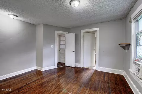 Bedroom - 221 S Mohawk Drive Erwin Tn 37650, Erwin, TN 37650 photo 3 of 7