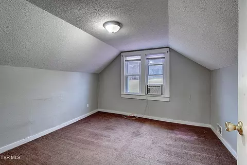Bedroom - 221 S Mohawk Drive Erwin Tn 37650, Erwin, TN 37650 photo 6 of 7