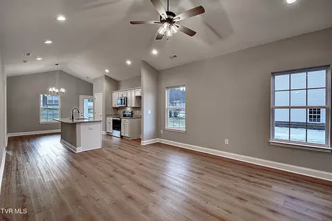 132 Ervin Loop Erwin Tn 37650, Erwin, TN 37650 photo 10