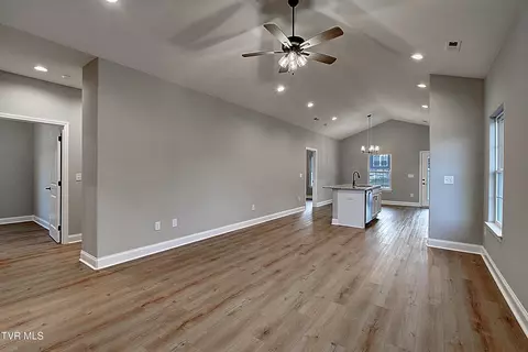 132 Ervin Loop Erwin Tn 37650, Erwin, TN 37650 photo 9