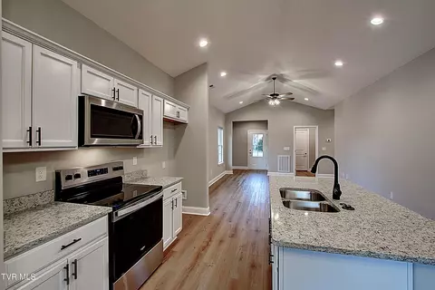 132 Ervin Loop Erwin Tn 37650, Erwin, TN 37650 photo 13