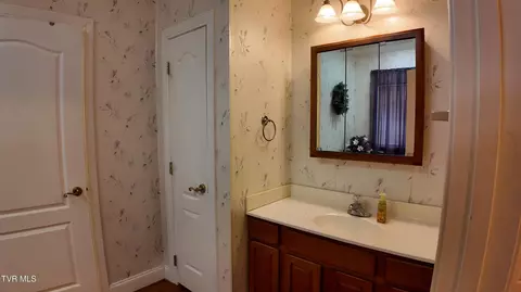 1018 Quail Run Erwin Tn 37650, Erwin, TN 37650 photo 61