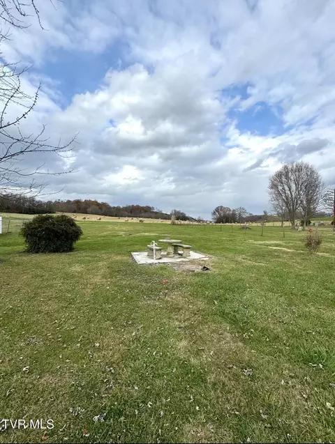 8825 Old Stage Road Limestone Tn 37681, Limestone, TN 37681 photo 6