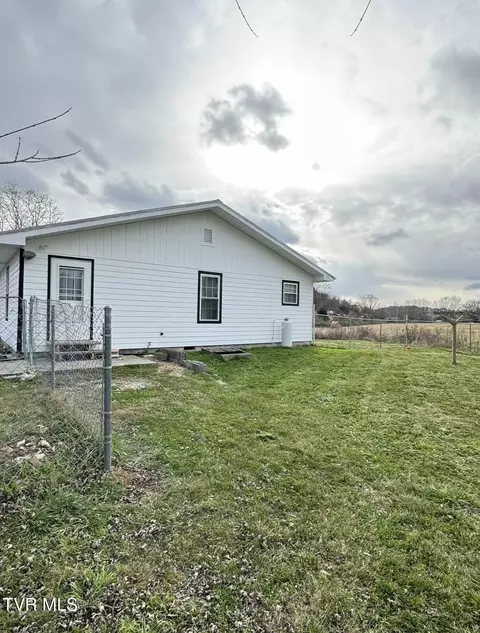 8825 Old Stage Road Limestone Tn 37681, Limestone, TN 37681 photo 3