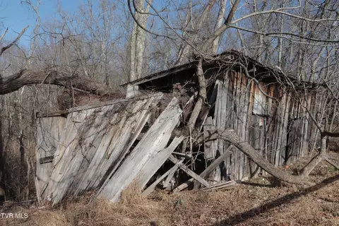 Exterior - 354 Flat Top Road Coeburn Va 24230, Coeburn, VA 24230 photo 8 of 15