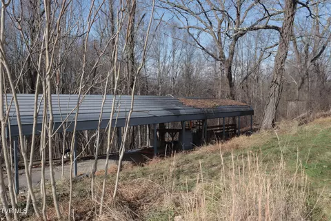 Exterior - 354 Flat Top Road Coeburn Va 24230, Coeburn, VA 24230 photo 10 of 15