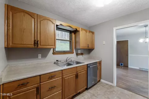 Kitchen - 175 Brystone Drive Gray Tn 37615, Gray, TN 37615 photo 1 of 2