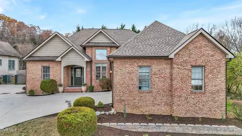 1012 Embassy Row Johnson City Tn 37601, Johnson City, TN 37601