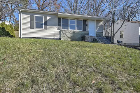 129 Hillside Avenue Bristol Va 24201, Bristol, VA 24201