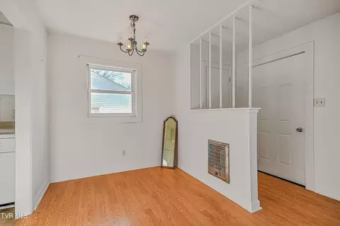 Dining - 129 Hillside Avenue Bristol Va 24201, Bristol, VA 24201 photo 1 of 1