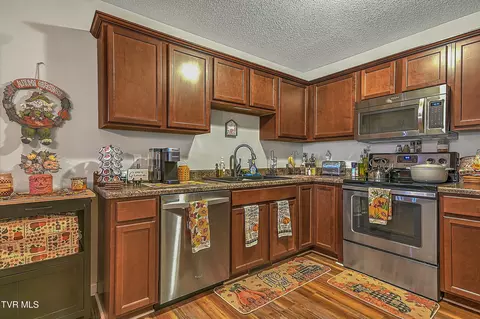 Kitchen - 214 Roo Place Bristol Va 24201, Bristol, VA 24201 photo 2 of 2