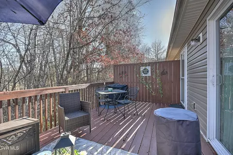 Exterior - 214 Roo Place Bristol Va 24201, Bristol, VA 24201 photo 5 of 8