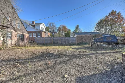 Exterior - 620 Lawrence Avenue Bristol Va 24201, Bristol, VA 24201 photo 4 of 7