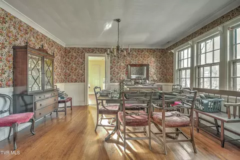 Dining - 620 Lawrence Avenue Bristol Va 24201, Bristol, VA 24201 photo 3 of 3
