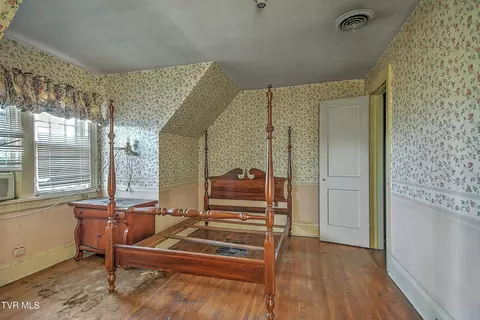 Bedroom - 620 Lawrence Avenue Bristol Va 24201, Bristol, VA 24201 photo 1 of 12