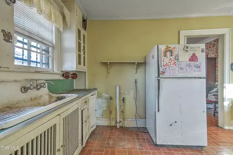 Kitchen - 620 Lawrence Avenue Bristol Va 24201, Bristol, VA 24201 photo 1 of 5