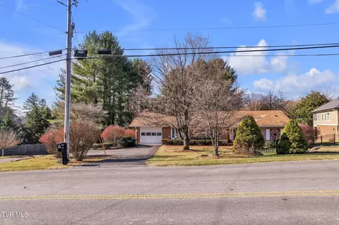 415 NE Court Street Abingdon Va 24210, Abingdon, VA 24210