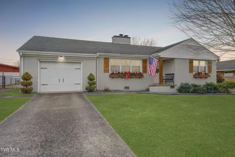 2208 Swannanoa Avenue Kingsport Tn 37664, Kingsport, TN 37664