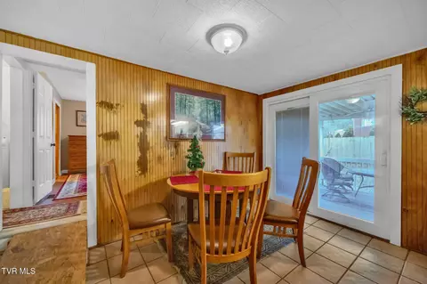 Dining - 146 Luttrell Street Erwin Tn 37650, Erwin, TN 37650 photo 2 of 3