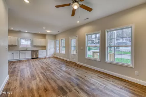 725 Maple Avenue Erwin Tn 37650, Erwin, TN 37650 photo 5