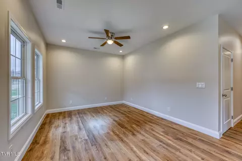 725 Maple Avenue Erwin Tn 37650, Erwin, TN 37650 photo 7
