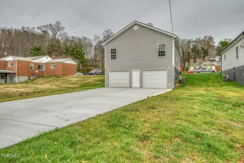 725 Maple Avenue Erwin Tn 37650, Erwin, TN 37650 photo 32