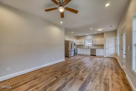 725 Maple Avenue Erwin Tn 37650, Erwin, TN 37650 photo 10