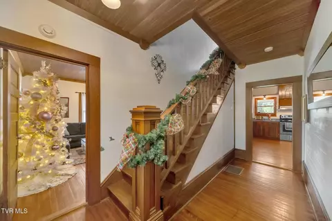 Entry Way - 199 Hugh Cox Road Gray Tn 37615, Gray, TN 37615 photo 1 of 6