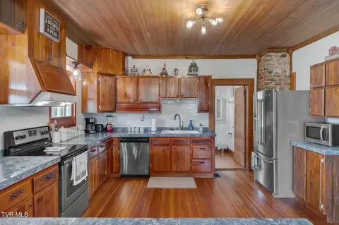 Kitchen - 199 Hugh Cox Road Gray Tn 37615, Gray, TN 37615 photo 5 of 5
