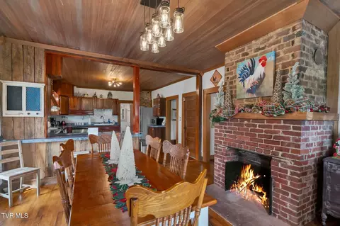 Dining - 199 Hugh Cox Road Gray Tn 37615, Gray, TN 37615 photo 4 of 4