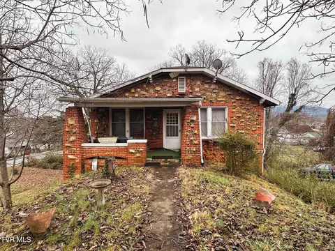 303 W 9th Avenue Johnson City Tn 37604, Johnson City, TN 37604