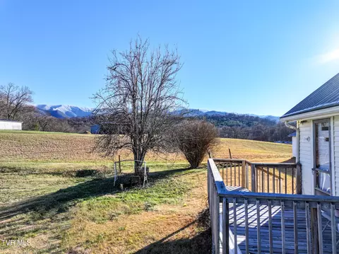 Exterior - 135 Scalf Road Chuckey Tn 37641, Chuckey, TN 37641 photo 6 of 9