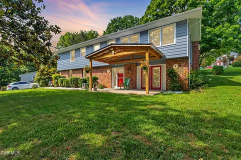 330 Clover Lane Bristol Va 24201, Bristol, VA 24201
