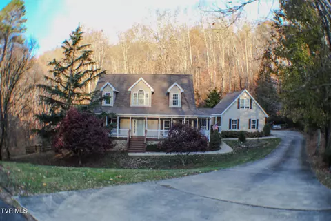 207 Summer Rose Lane Johnson City Tn 37601, Johnson City, TN 37601