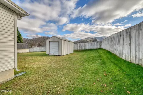 Exterior - 215 Mountain View Drive Hampton Tn 37658, Hampton, TN 37658 photo 7 of 8